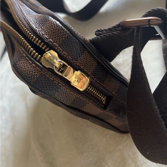 Louis Vuitton Damier Ebene Brooklyn Bum Bag Brown - Picture 8 of 16